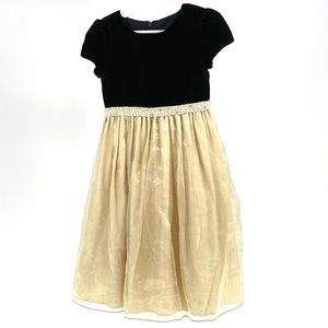 Sz 5 Cinderella Dress Black Cream Elegant Girls